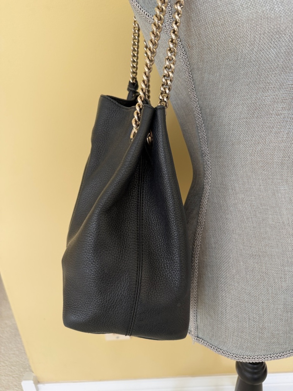 Gucci Black Leather Shoulder Bag - Picture 4 of 12